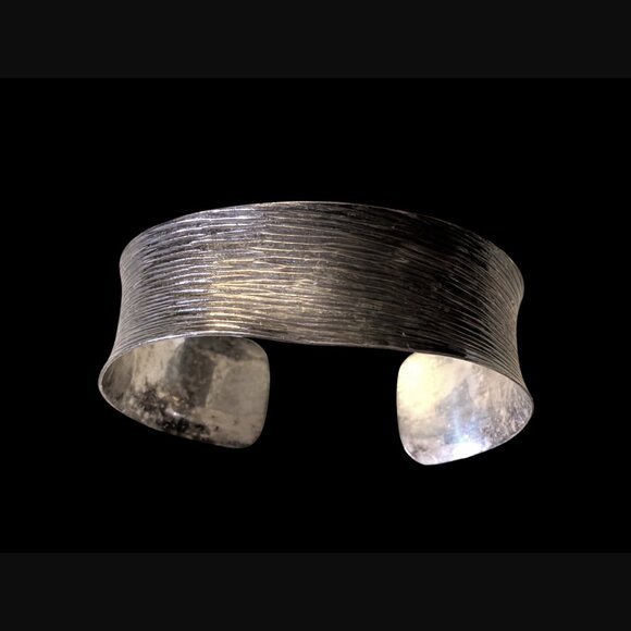 925 Sterling Silver Oxidized Wavy Textured Open Adjustable 20mm Size 7 Bangle - Picture 5 of 10